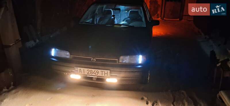Седан Mazda 323 1994 в Таращі