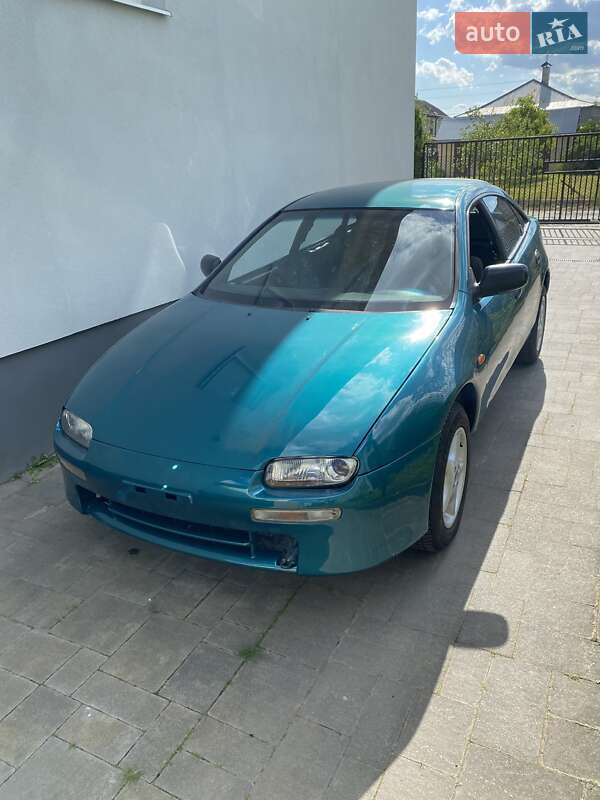 Хэтчбек Mazda 323 1995 в Львове