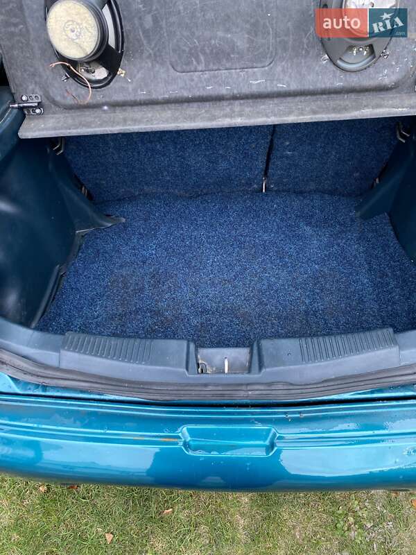 Хэтчбек Mazda 323 1995 в Львове