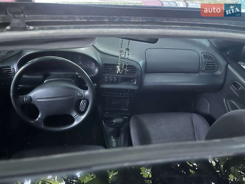 Хэтчбек Mazda 323 1995 в Мурованых Куриловцах