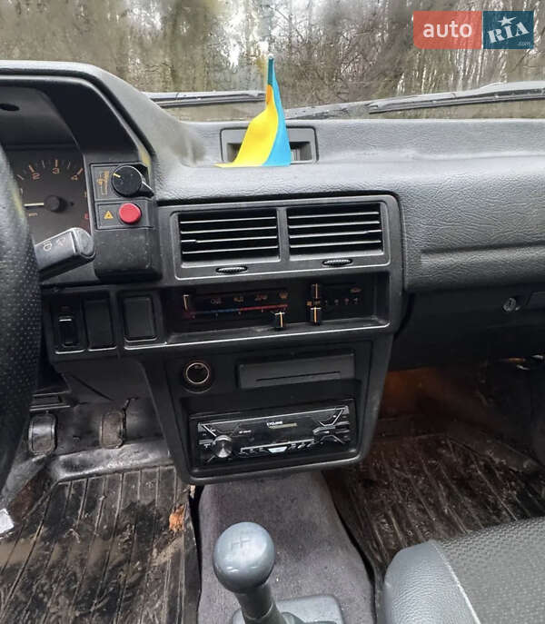 Хэтчбек Mazda 323 1987 в Хмельницком