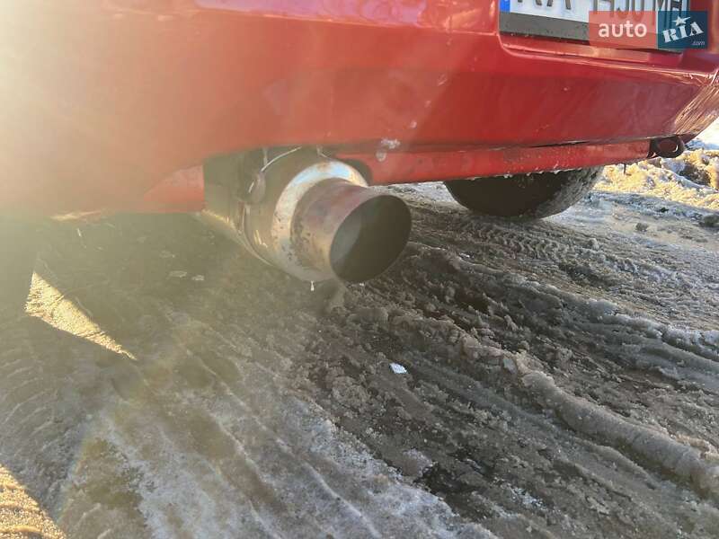 Хетчбек Mazda 323 1995 в Києві фото 8 Хетчбек Mazda 323 1995 в Києві