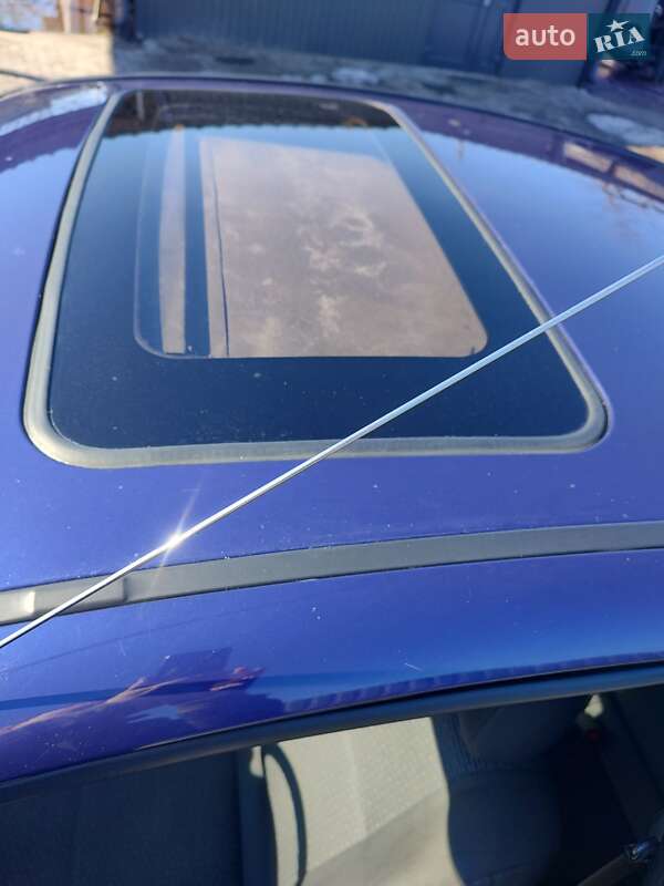 Хэтчбек Mazda 323 1996 в Остроге