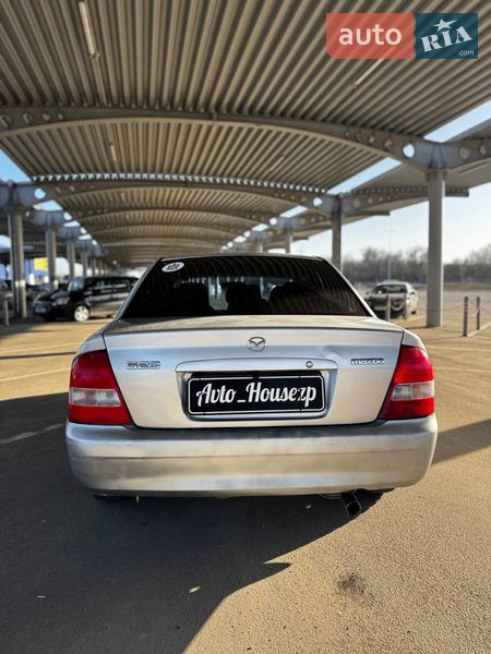 Седан Mazda 323 2002 в Запорожье
