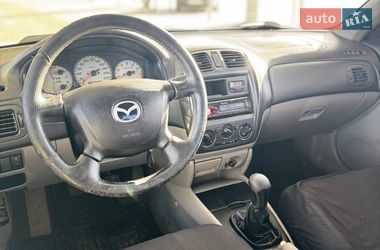 Седан Mazda 323 2002 в Запорожье