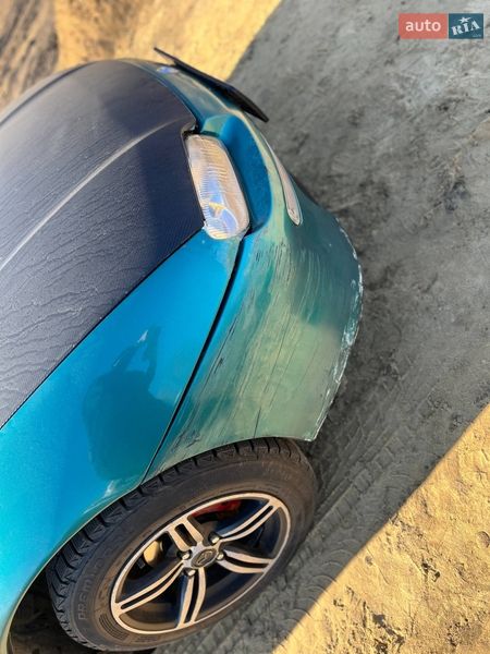 Хетчбек Mazda 323 1996 в Одесі