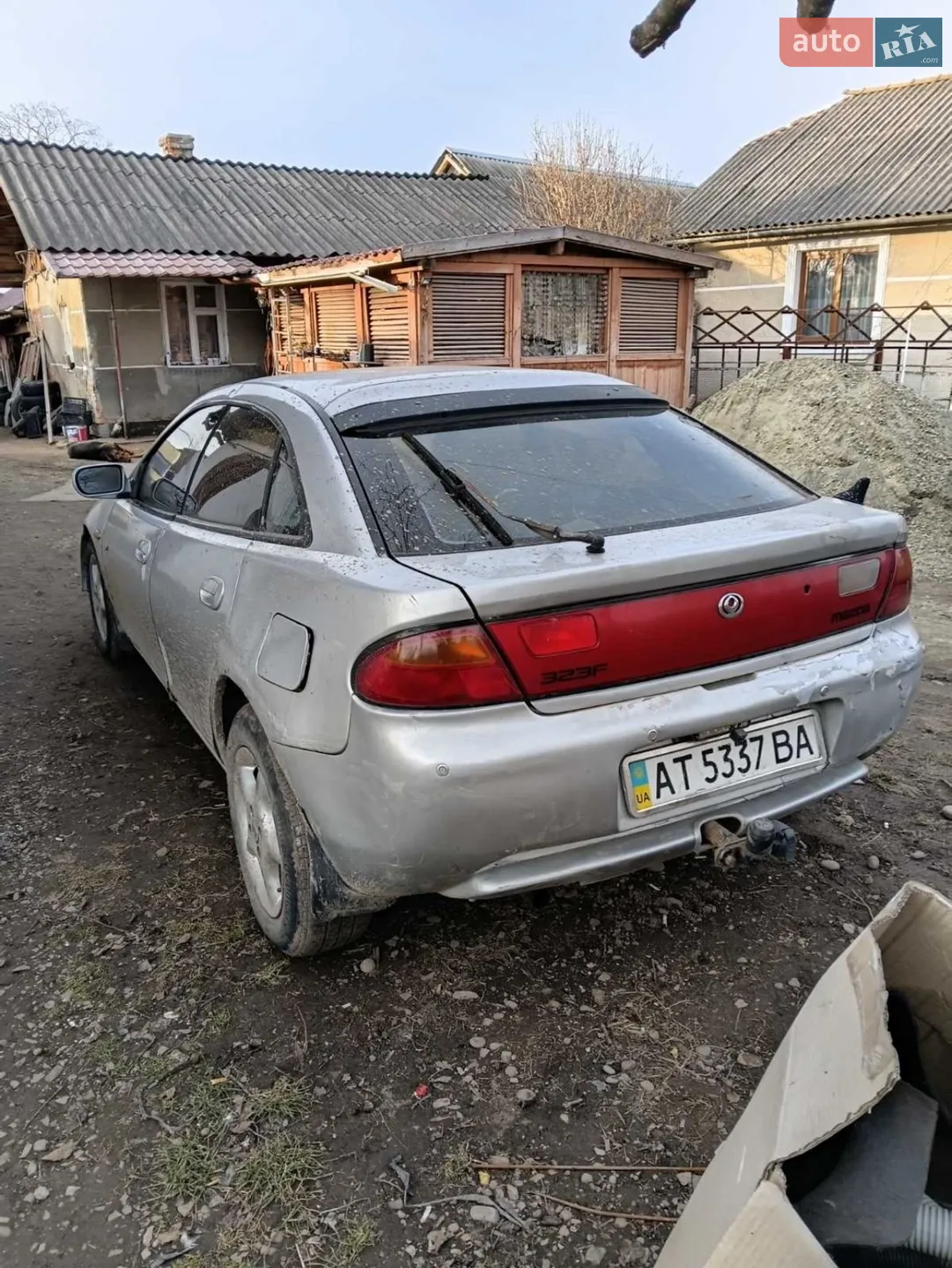 Mazda 323 1996