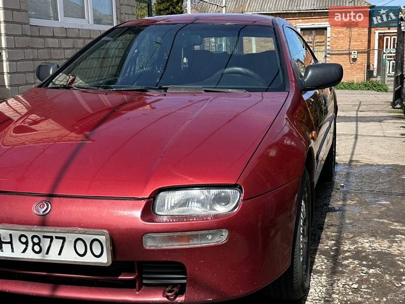 Mazda 323 1996