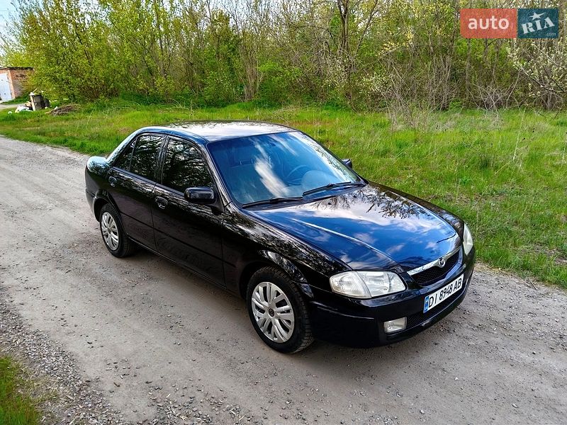 Mazda 323 1999