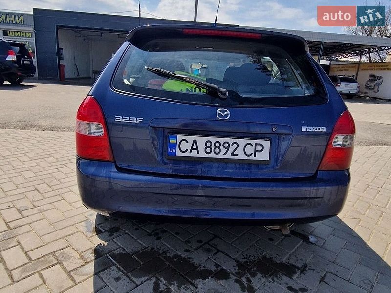 Хэтчбек Mazda 323 2001 в Корсуне-Шевченковском