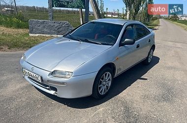 Седан Mazda 323 1995 в Одесі