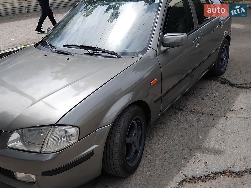 Хэтчбек Mazda 323 1999 в Затишье фото 3 Хэтчбек Mazda 323 1999 в Затишье