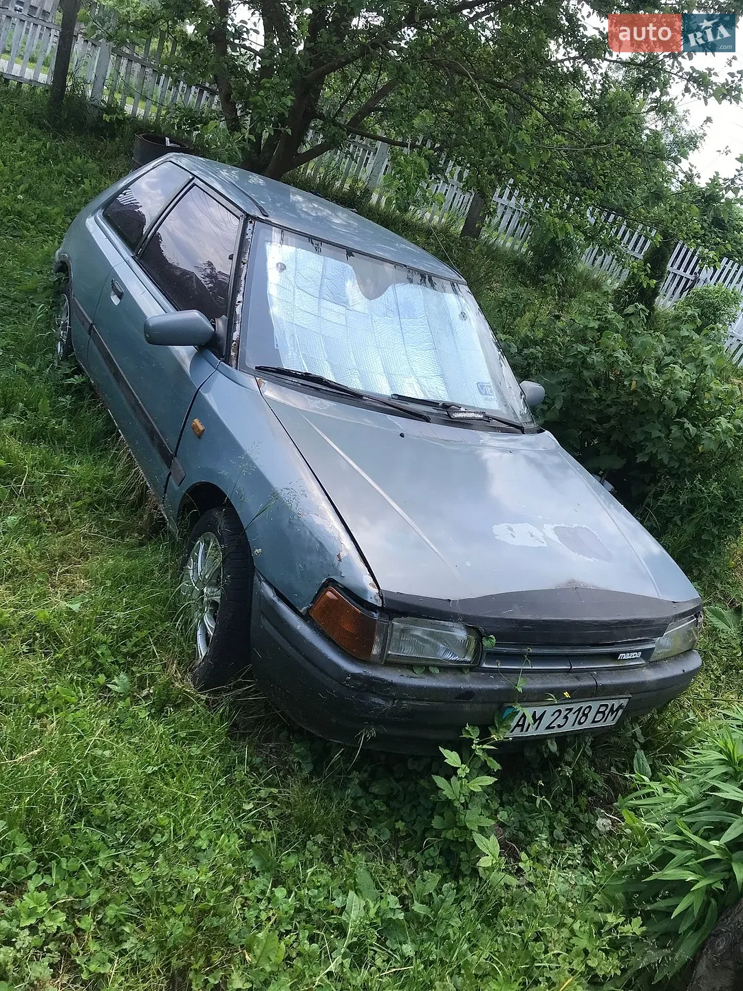 Mazda 323, 1993