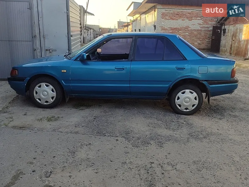 Mazda 323 1995