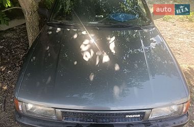 Седан Mazda 323 1991 в Павлограде Седан Mazda 323 1991 в Павлограде