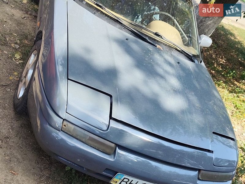 Хэтчбек Mazda 323 1991 в Беляевке