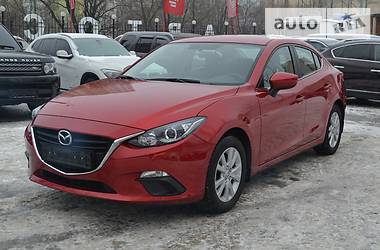 Седан Mazda 3 2015 в Киеве