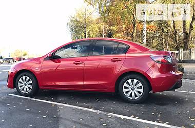 Седан Mazda 3 2012 в Киеве