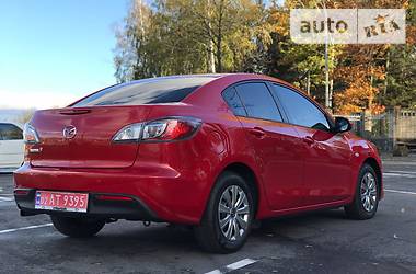 Седан Mazda 3 2012 в Киеве