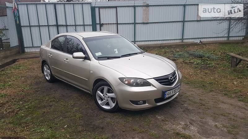 Седан Mazda 3 2004 в Киеве