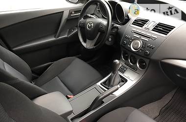 Хэтчбек Mazda 3 2011 в Днепре