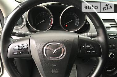 Седан Mazda 3 2013 в Чернигове