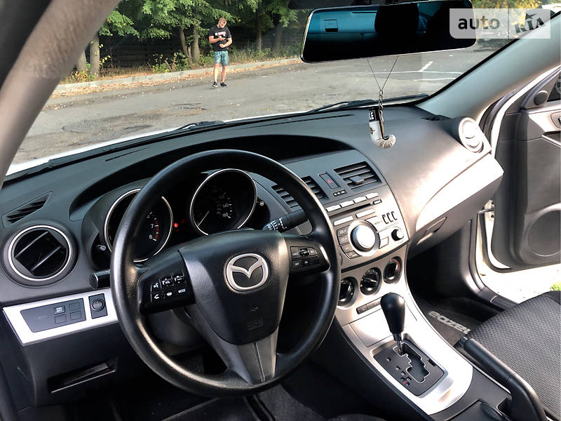 Седан Mazda 3 2009 в Харкові
