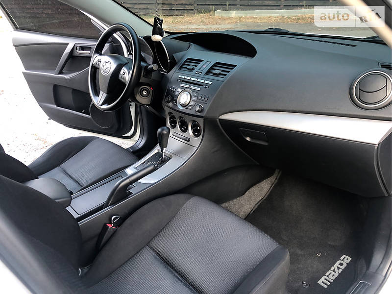 Седан Mazda 3 2009 в Харкові