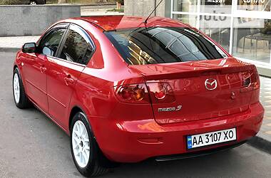 Седан Mazda 3 2005 в 