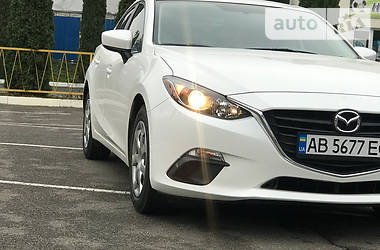 Седан Mazda 3 2016 в Виннице