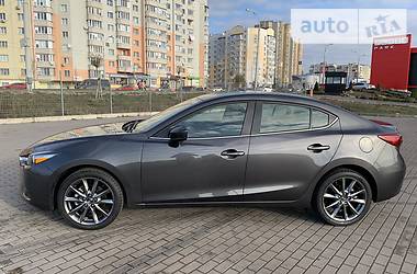 Седан Mazda 3 2018 в Виннице