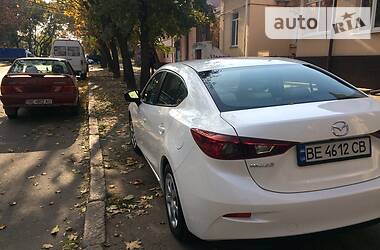 Седан Mazda 3 2017 в Николаеве