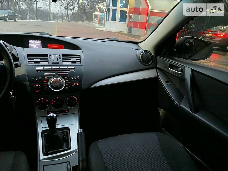 Хетчбек Mazda 3 2011 в Києві