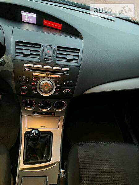 Хетчбек Mazda 3 2011 в Києві