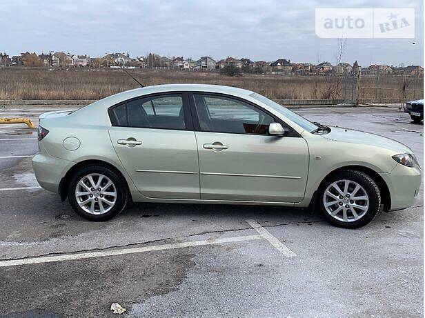 Седан Mazda 3 2008 в Києві