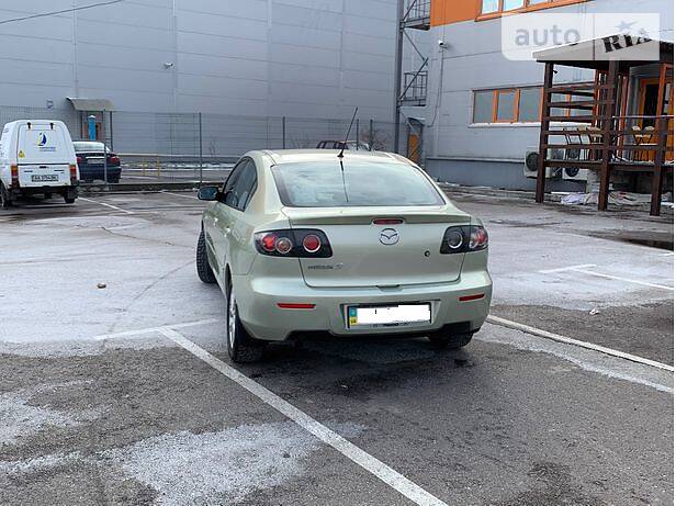 Седан Mazda 3 2008 в Києві