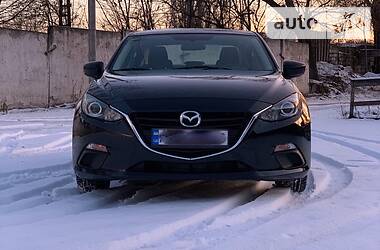 Седан Mazda 3 2015 в Каменском