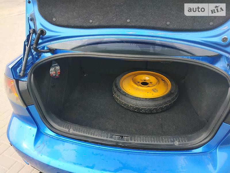 Седан Mazda 3 2006 в Богуславі