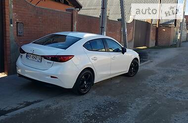 Седан Mazda 3 2016 в 