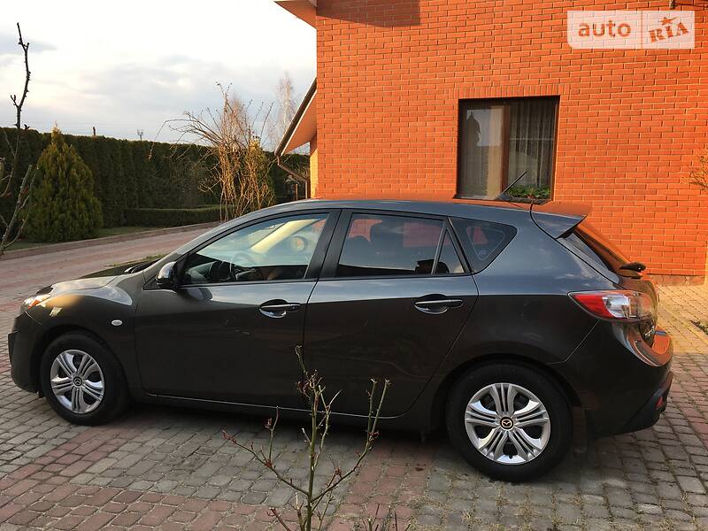 Хетчбек Mazda 3 2011 в Луцьку