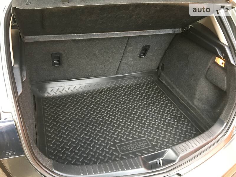 Хетчбек Mazda 3 2011 в Луцьку