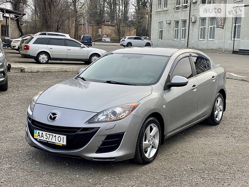 Седан Mazda 3 2011 в Киеве