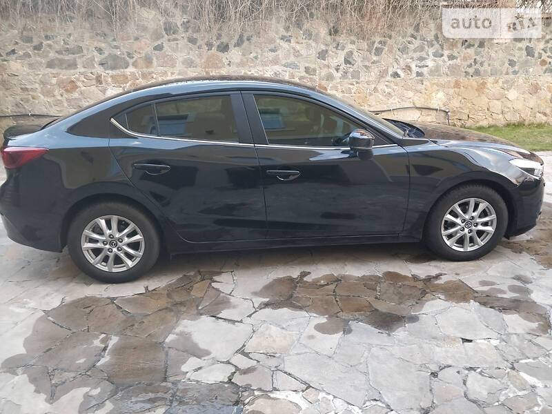 Седан Mazda 3 2018 в Києві