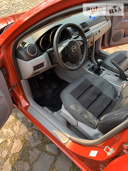Хетчбек Mazda 3 2006 в Жашківу