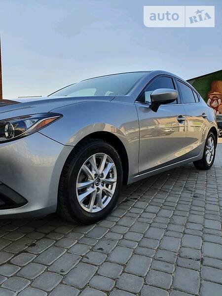 Седан Mazda 3 2015 в 