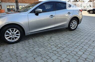 Седан Mazda 3 2015 в 
