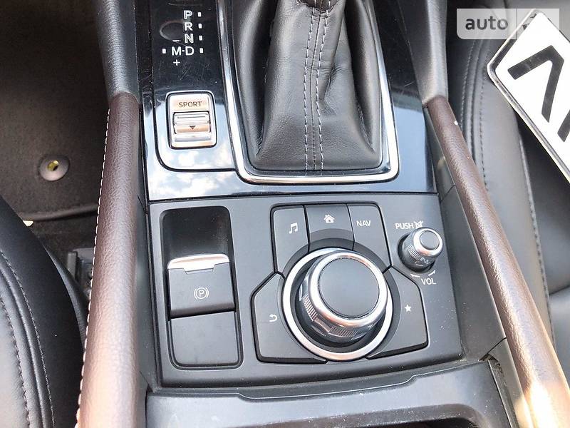 Седан Mazda 3 2017 в Львові