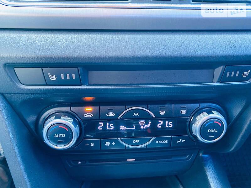 Седан Mazda 3 2013 в Харкові