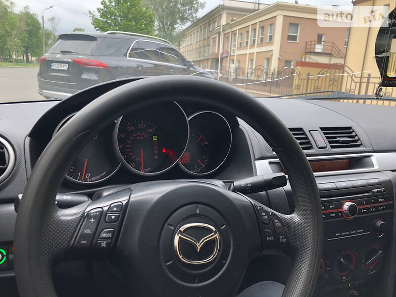 Седан Mazda 3 2005 в Києві
