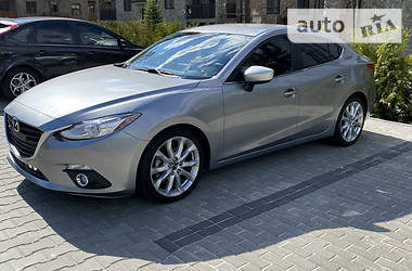 Седан Mazda 3 2014 в Киеве